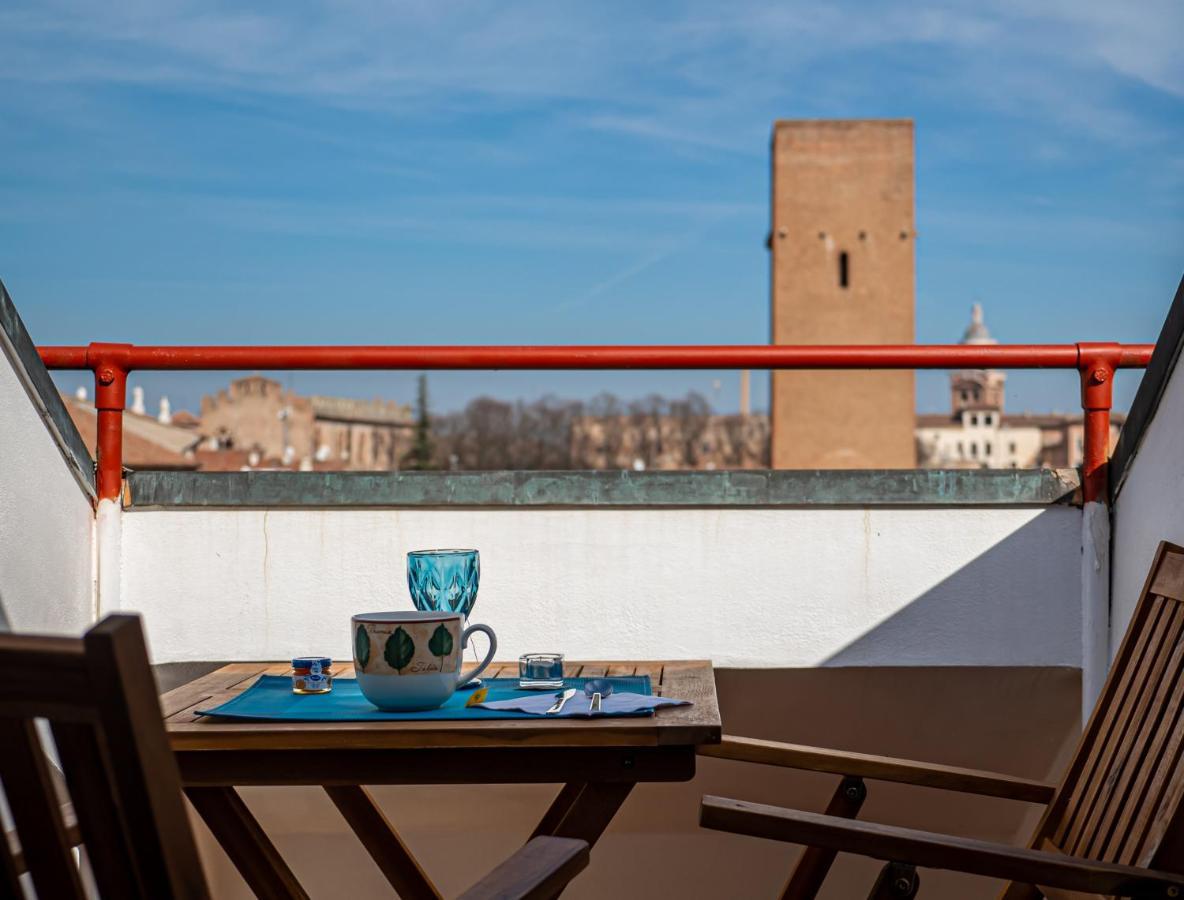 Appartamento Mansarda Le Torri Mantova Esterno foto