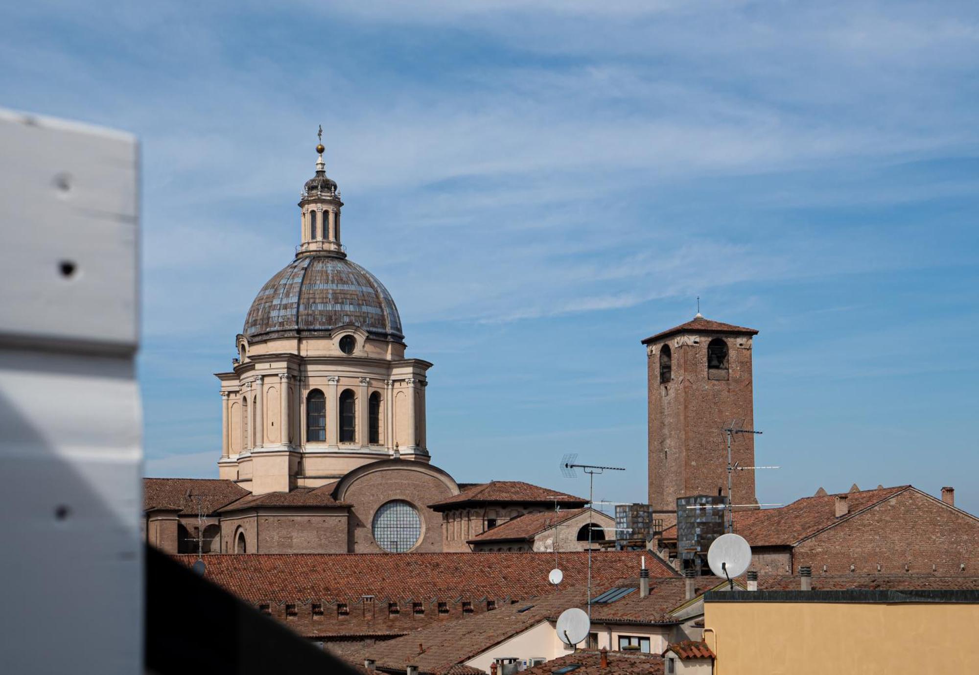 Appartamento Mansarda Le Torri Mantova Esterno foto